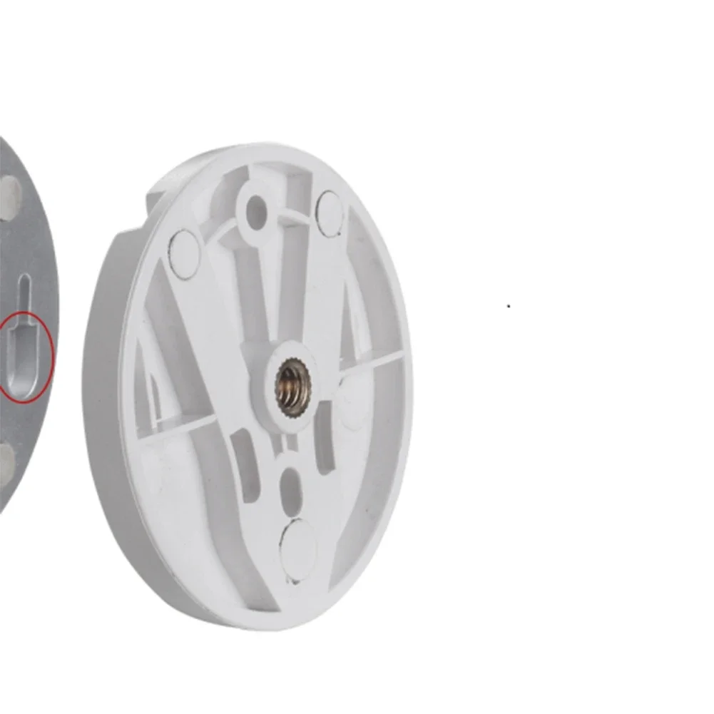 Base de caméra en plastique, 2 - Eufy Camera E220 avis et prix